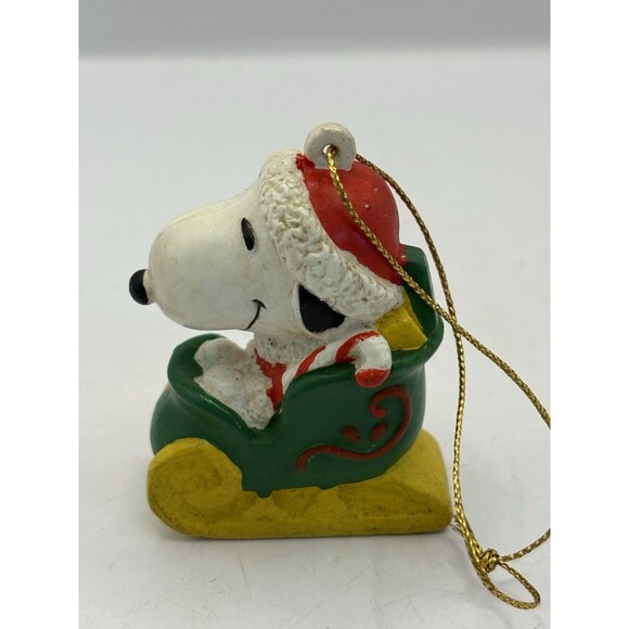 Vintage Peanuts PVC Christmas Ornament Santa Snoopy On Sleigh - Picture 4 of 6